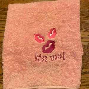 Dusty Pink 3 Lips & Kiss Me Embroidered Bath Sheet